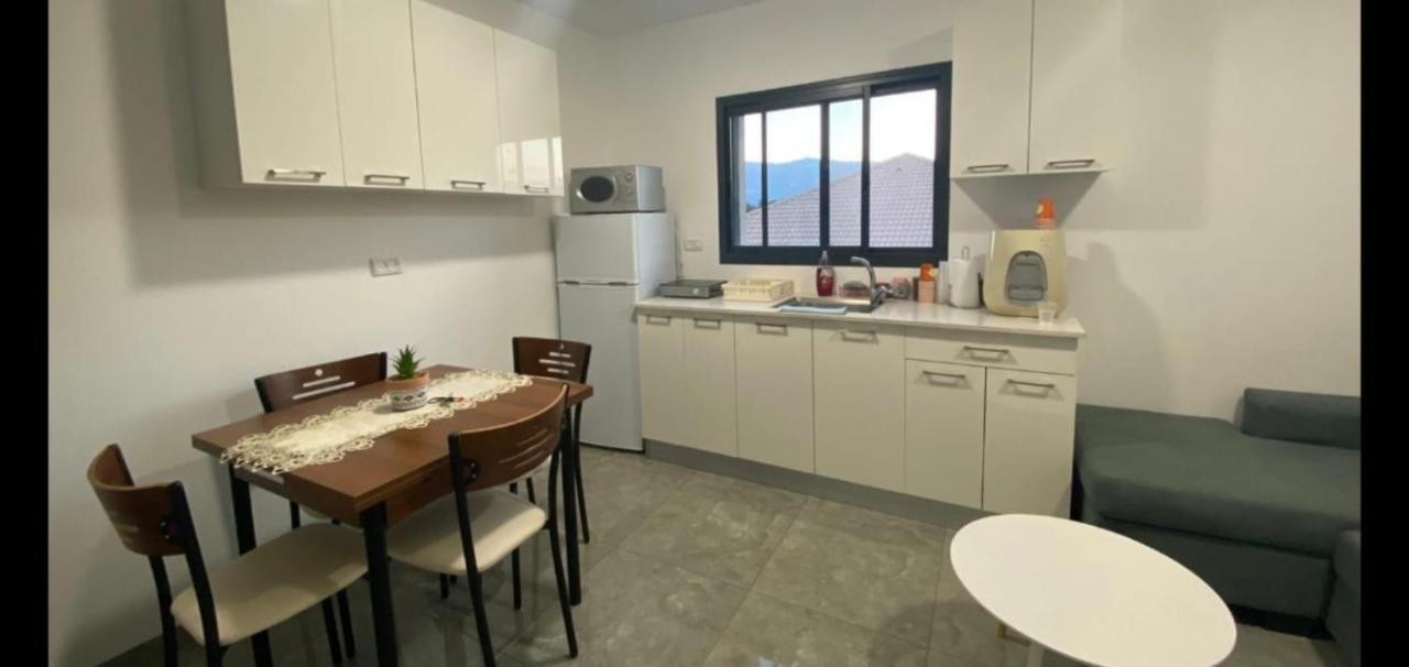 Ferienwohnung אירוח אריאל Hagoshrim Exterior foto